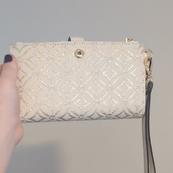 NWOT Michael Kors Cream and Gold Patterned Wallet - Picture 3 of 4